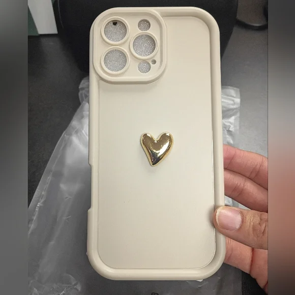 iphone 16 Pro Max Cream Gold Heart Silicone Back Case Cover - Picture 5 of 8